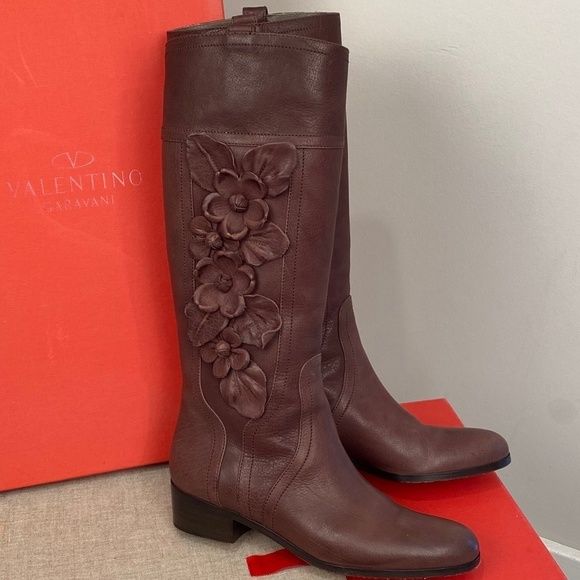 Valentino Garavani Brown Leather Floral Appliqué Boots | Size 39 1/2 - Picture 6 of 10
